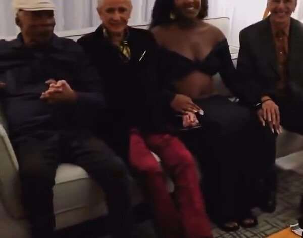 Caetano e Maria Bethânia receberam Milton Nascimento e Iza no camarim